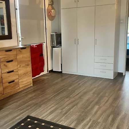 Apartamento Apartament-samodzielne Mieszkanie-agroturystyka-puszcza Kampinoska